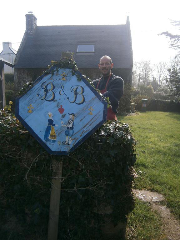 Les Chaumieres De Kerimel Bed and Breakfast Ploemel Exteriör bild