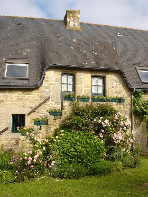 Les Chaumieres De Kerimel Bed and Breakfast Ploemel Exteriör bild