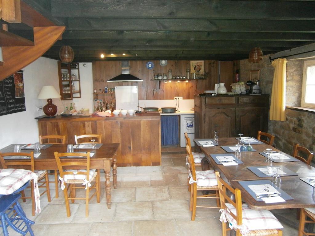 Les Chaumieres De Kerimel Bed and Breakfast Ploemel Exteriör bild
