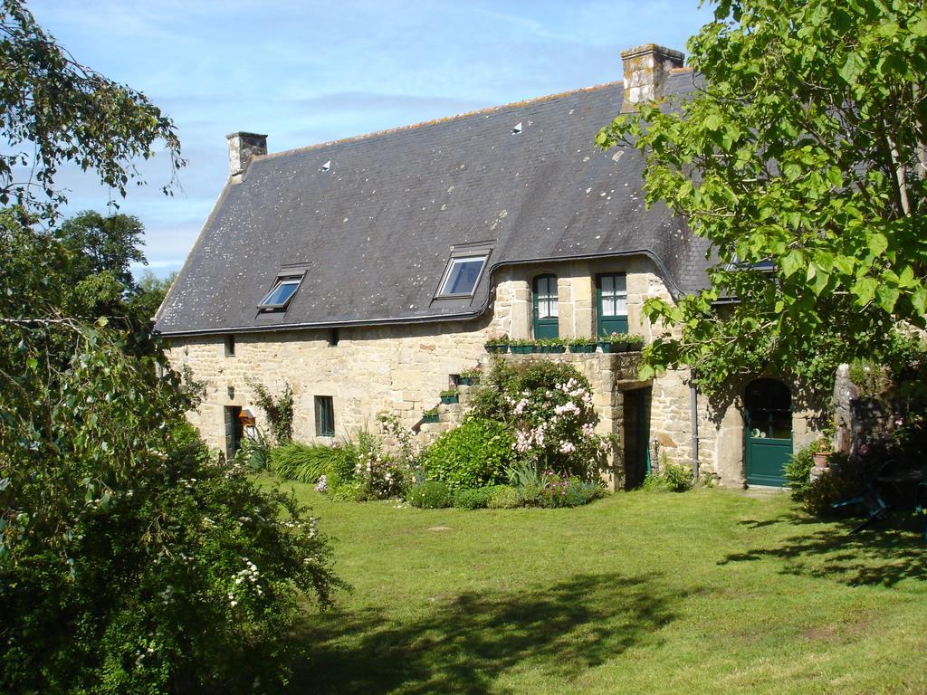 Les Chaumieres De Kerimel Bed and Breakfast Ploemel Exteriör bild